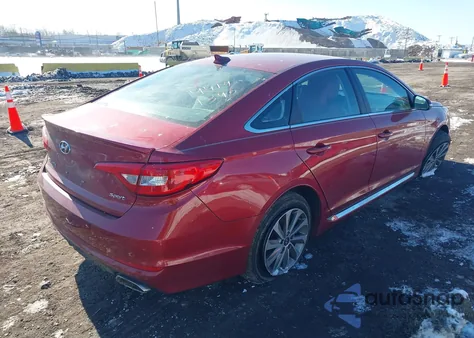 2016 Hyundai Sonata Sport z USA, uszkodzony, nr VIN 5NPE34AF9GH359111